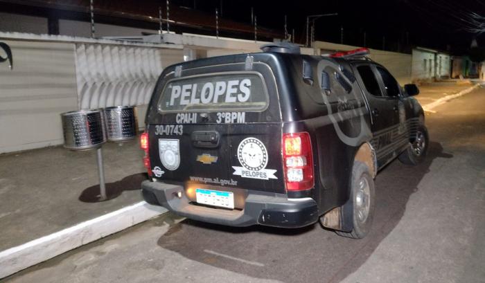 Idoso, zelador de residencial  preso por estupro de menino de 8 anos