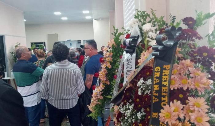 [Vídeo] Família, colegas de profissão e amigos dão o último adeus ao radialista Neno Correia