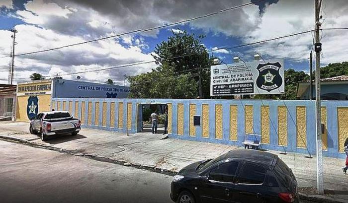 Dupla rouba moto e abandona veículo perto de atacadista horas depois em Arapiraca