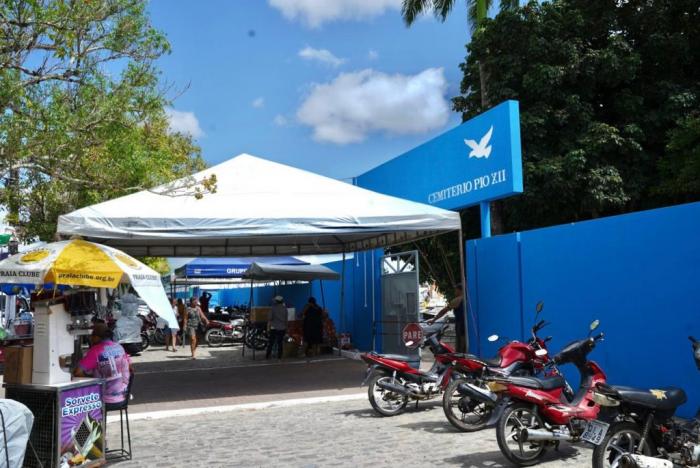Prefeitura convoca ambulantes para realizar cadastro para o Dia de Finados.